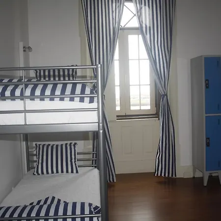 Hostel 402 *