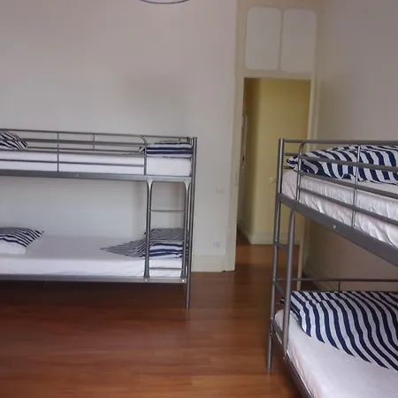 Hostel 402