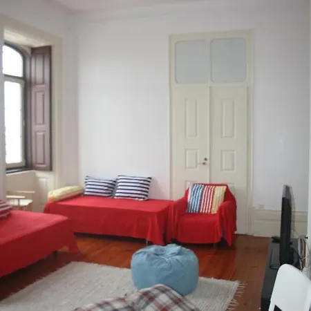Hostel 402 *